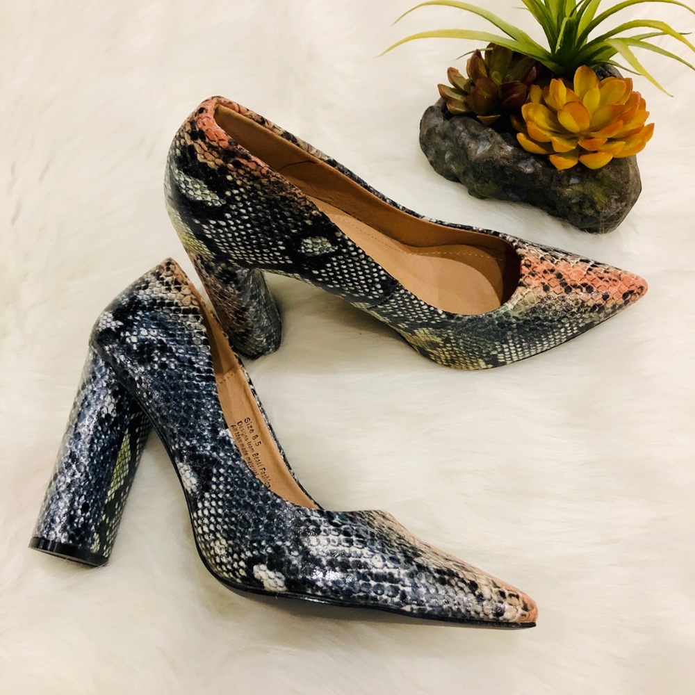 ⚡️5⭐️⚡️SNAKE PRINT PUMP CHUNKY HEELS- Shoe - Picture 3 of 3